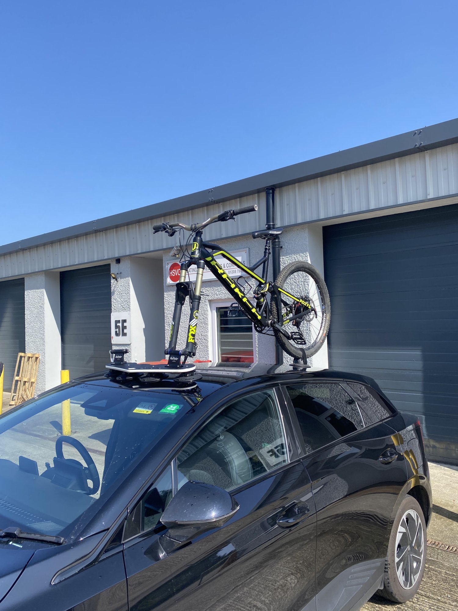 Hyundai elantra best sale gt bike rack